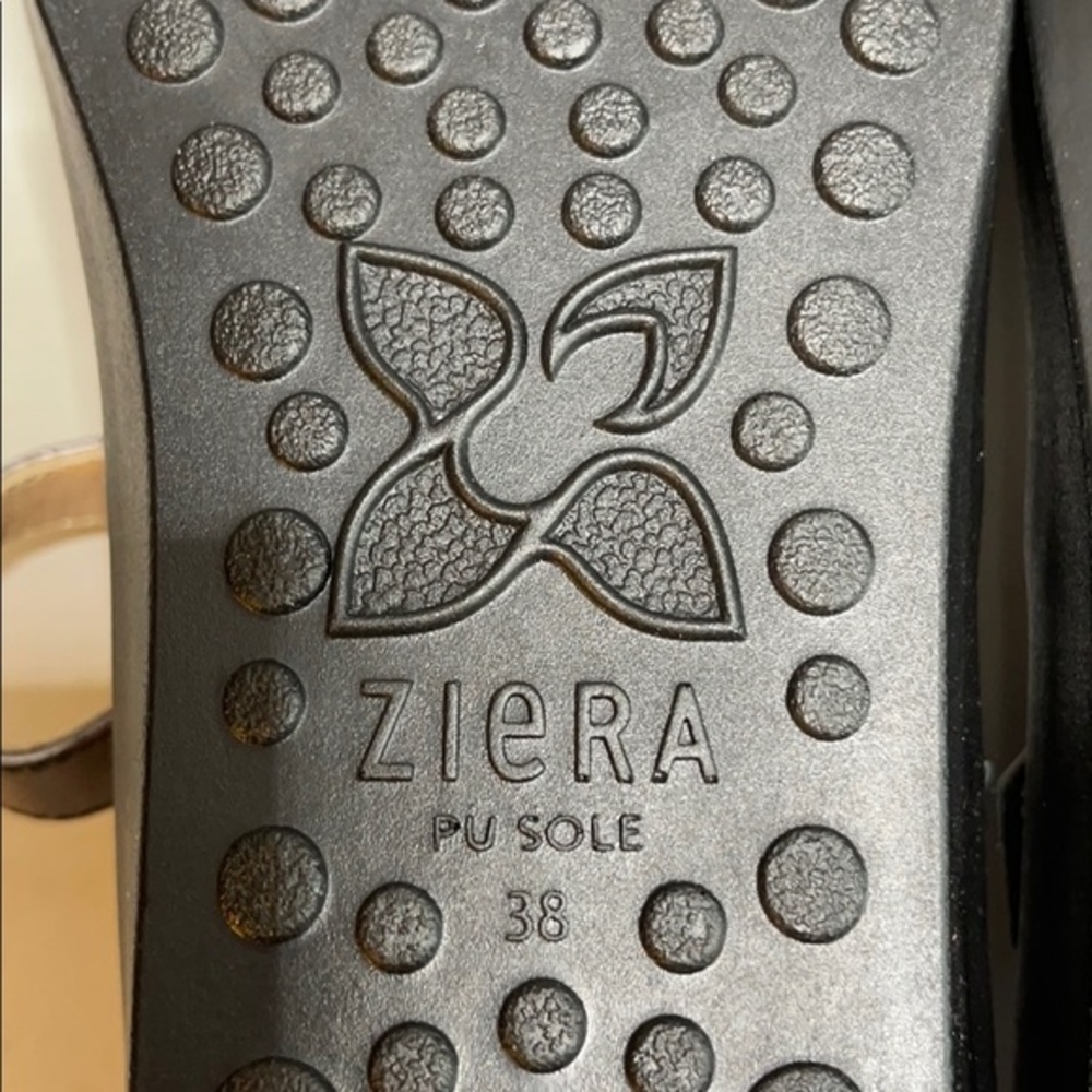Ziera, Love Your Feet, strap closure sandals sz38 - Picture 9 of 9